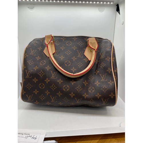 98 - Ladies handbag