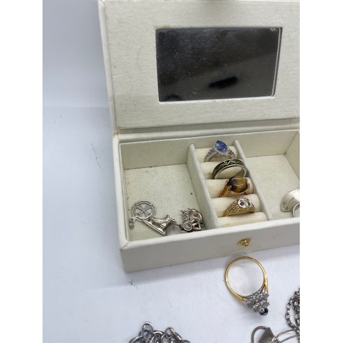 456 - Selection of assorted jewellery includes silver