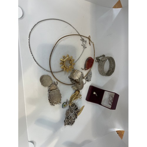 449 - Selection of costume jewellery to include necklaces and some silver bracelets