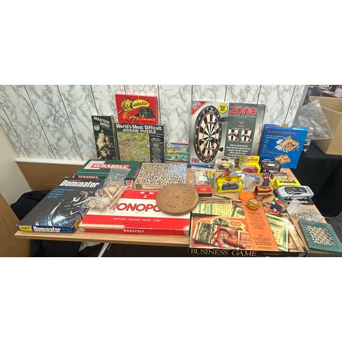 150 - Selection of vintage and later toys and games to include monopoly, cluedo etc