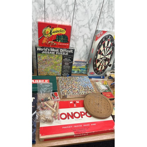 150 - Selection of vintage and later toys and games to include monopoly, cluedo etc