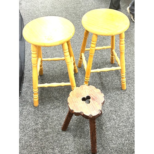 372 - Two vintage stools and a vintage milking stool