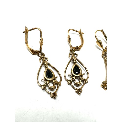 202 - 2x 9ct gold blue gemstone drop earrings (5.6g)