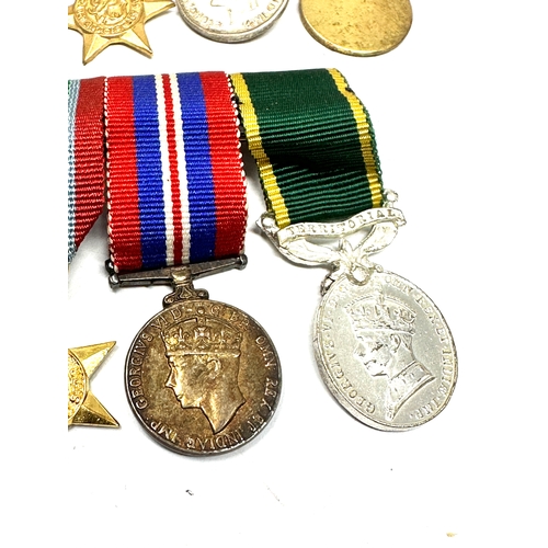 343 - 2 miniature medals groups