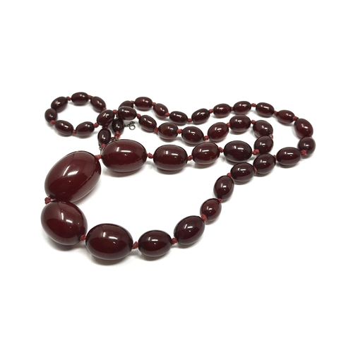 119 - Vintage cherry bakelite bead necklace weight 51g