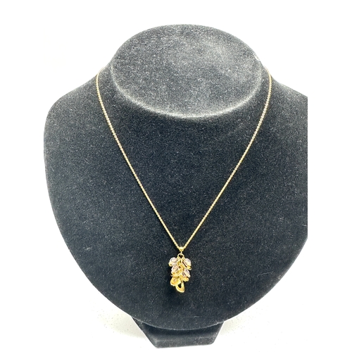 91 - 18ct gold gem set dangle pendant necklace pendant measures approx 2.7cm drop on a 42cm long 18ct gol... 