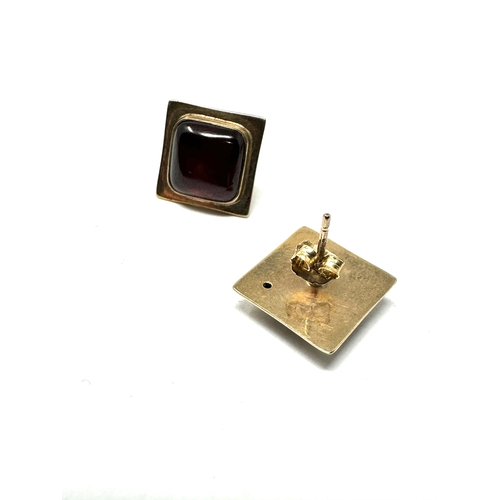 95 - vintage 9ct gold garnet earring weight 4.8g