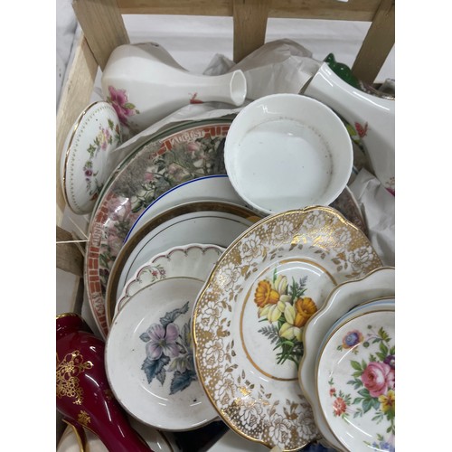 179 - Selection of collectables to include Poole, Wedgwood, Wade, Royal Worcester etc