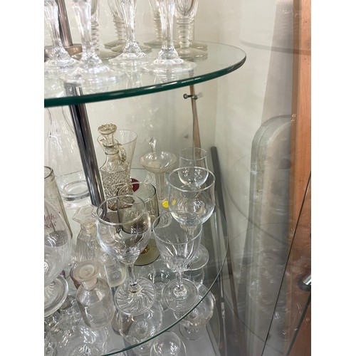 235 - Large selection of glassware to include Babycham, Cherry B glasses etc