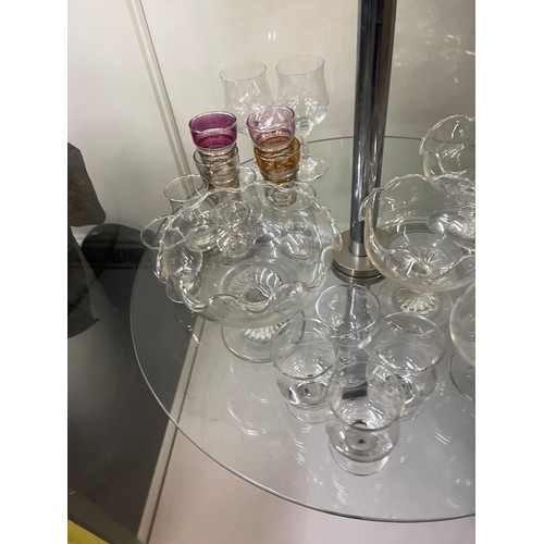 235 - Large selection of glassware to include Babycham, Cherry B glasses etc