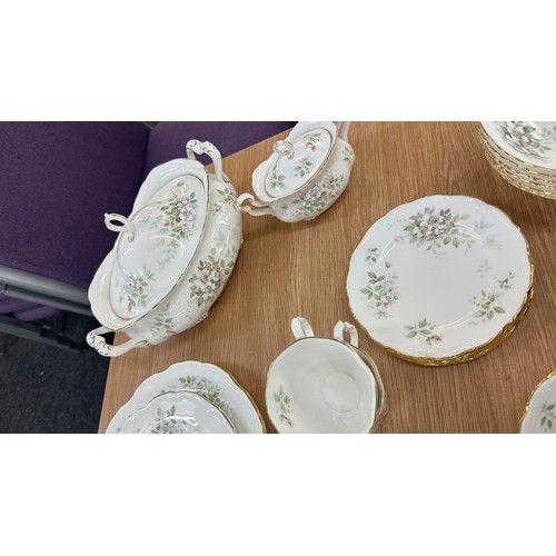 185 - Selection of Royal Albert Haworth pattern part dinner service to include tureens, meat plates, bowls... 