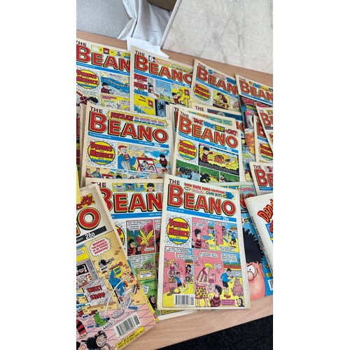 139 - Large selection of vintage 'The Beano' Comics and a Dandy Beano Fifty years of annuals