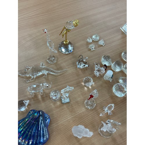 125 - Large selection of assorted miniature glass figures includes Swarovski etc