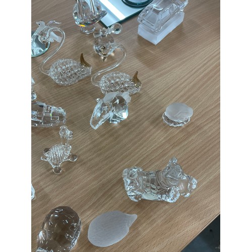 125 - Large selection of assorted miniature glass figures includes Swarovski etc