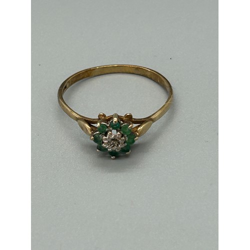 453 - Ladies 9ct gold stone set dress ring, total weight 1.6 grams, ring size T