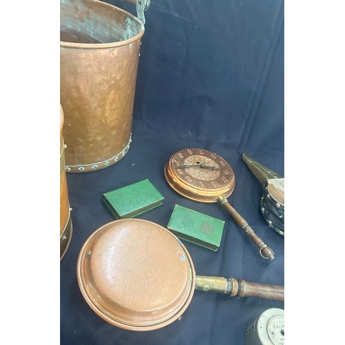 252 - Selection of vintage copper to include bed pan, bucket etc