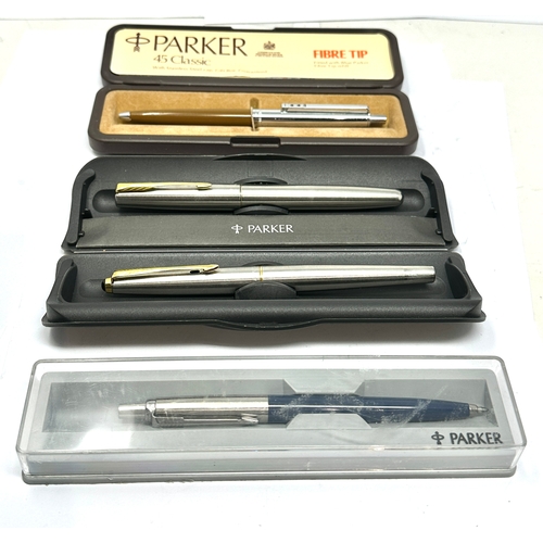 417 - 4 parker pens inc 2 fountain pens etc