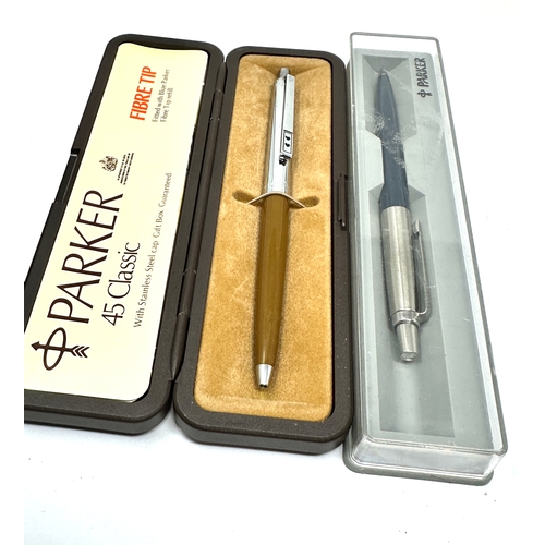 417 - 4 parker pens inc 2 fountain pens etc