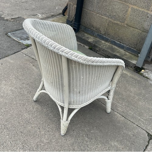 315 - Vintage bedroom wicker chair