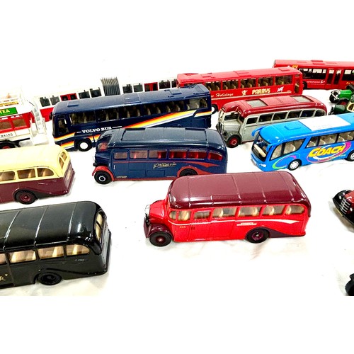 126 - Selection of buses to include makers Corgi and Vanguard