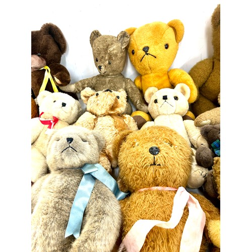 149 - Selection of vintage and later teddies to include Pedigree and Chad Valley