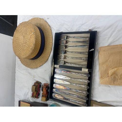 186 - Selection of miscellaneous includes cutlery, hat etc