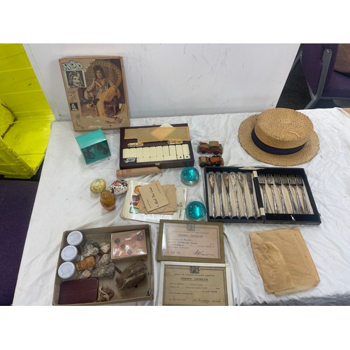 186 - Selection of miscellaneous includes cutlery, hat etc