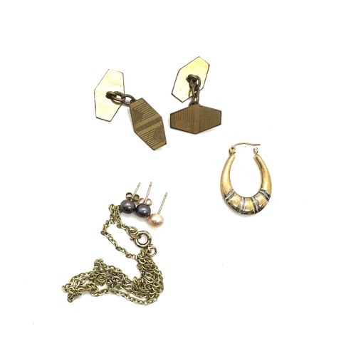 446 - Selection of gold jewellery, total weight 7.9grams