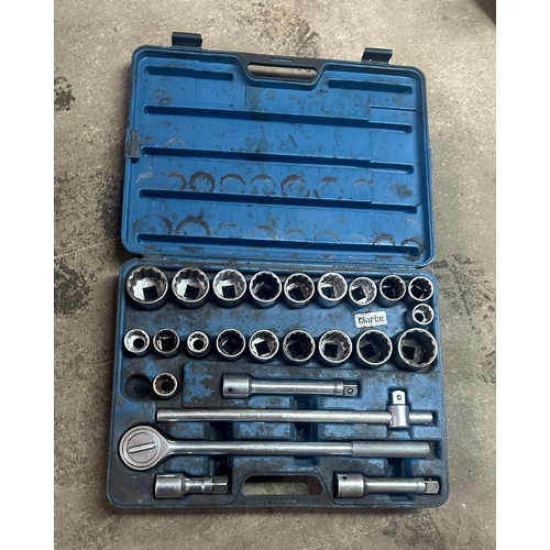 224 - Clarke three quarter inch socket set