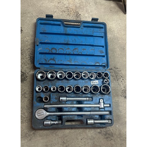 224 - Clarke three quarter inch socket set