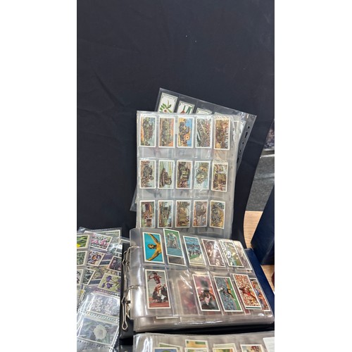 189 - Quantity of cigarette cards includes Brookebond, Wills cigarettes etc