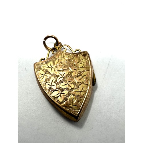 102 - 9ct front & back antique patterned locket (3.9g)