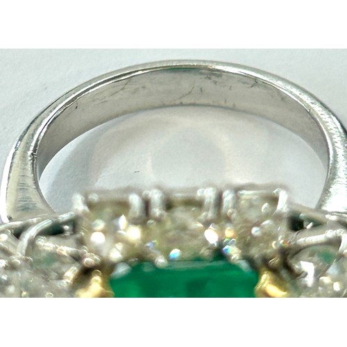 478 - Stunning ladies natural Beryl rectangular Emerald and diamond ring in a platinum setting. The emeral... 