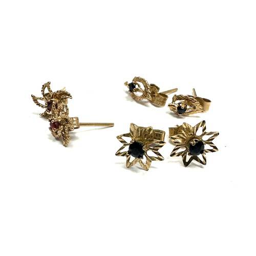 93 - 3x 9ct gold sapphire & ruby earrings (1.2g)