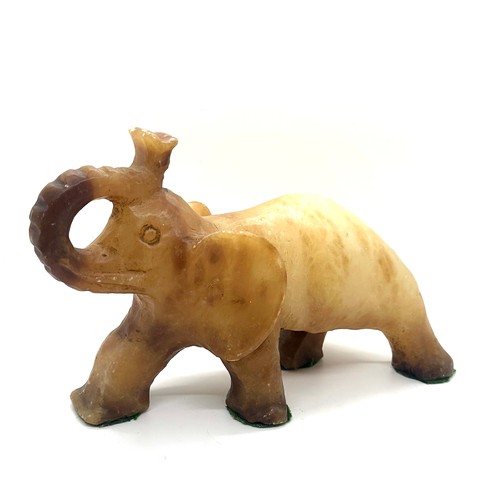 556 - Onyx elephant measures approx 6 inches tall by 8 inches wide