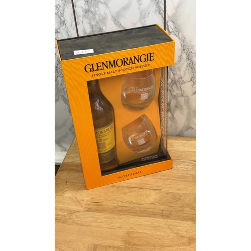 620 - Glenmorangie single malt scotch whisky set and a Yanghe spirit classic