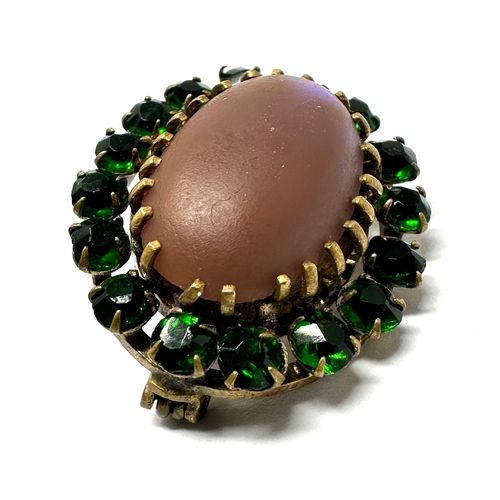 74 - Antique Victorian Saphiret Brooch large central saphiret with green stone paste around saphiret meas... 