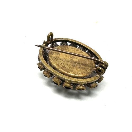 74 - Antique Victorian Saphiret Brooch large central saphiret with green stone paste around saphiret meas... 