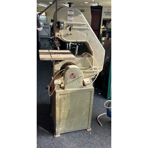 371 - Startrite band saw on base, model number A1544, working order