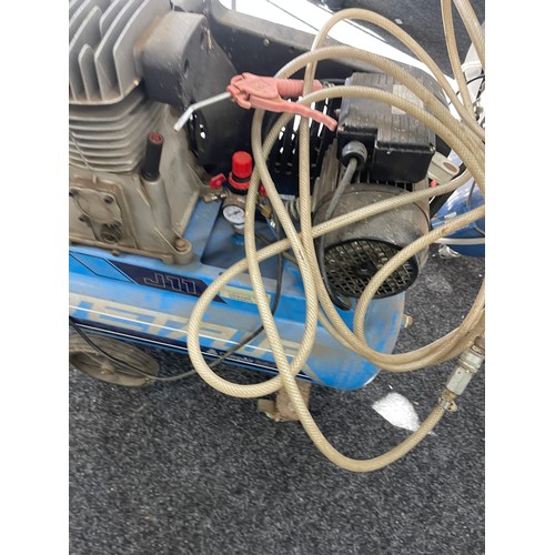 334 - J11 Jetair Compressor auto power compressor, working order