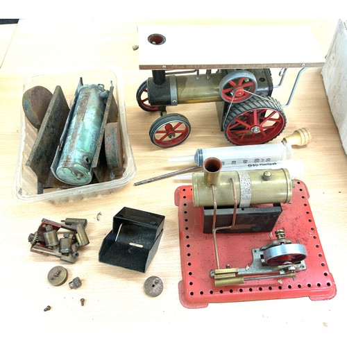 52 - Vintage Mamod steam engines and a selection of parts