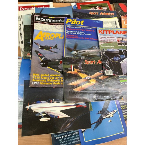 119 - Large selection of pilot/ air craft magazines