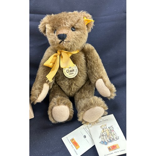 28 - Boxed classic Steiff teddy bear 1909, 000423, 10 inches tall