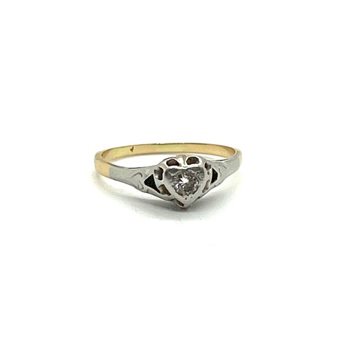 495 - 18ct gold diamond heart ring, ring size H , overall weight 1.9