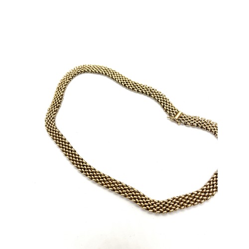 496 - 9ct gold ladies chunky choker, overall length 42cm, weight 29.1g