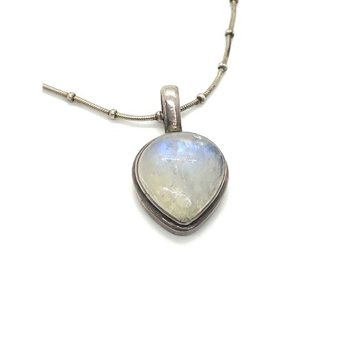 483 - Ladies vintage moonstone silver pendant and necklace