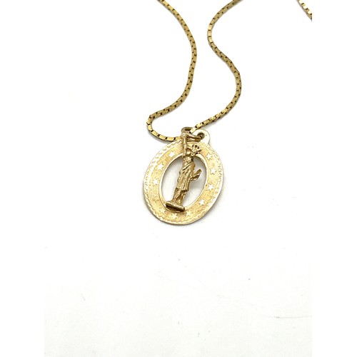 488 - 14ct gold statue of liberty pendant on a 14ct gold chain, overall weight 3.8, length of chain 21cm