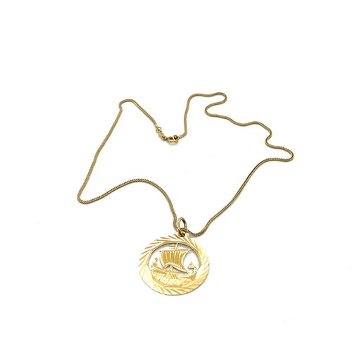 487 - 14ct gold galleon ship pendant with a 14ct gold chain, overall weight 5.1g, approximate length of ch... 