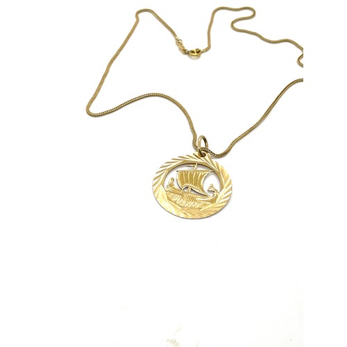 487 - 14ct gold galleon ship pendant with a 14ct gold chain, overall weight 5.1g, approximate length of ch... 