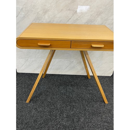 297 - Oak Fonteyn console desk by steuart padwick measures approximately 29 inches tall 35 inches wide 20 ... 